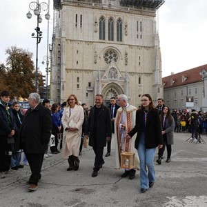 Betlehemsko svjetlo uneseno u Bogoslužni prostor bl. Alojzija Stepinca